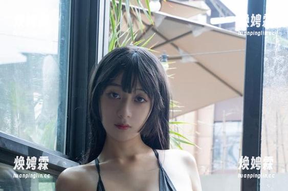 免费，免费的！浅安安的蕾丝套图果然又让人眼前一亮。