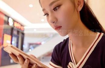 爱丝 – 若兮的旗袍写真，看似随意却怎么就是那么吸引？