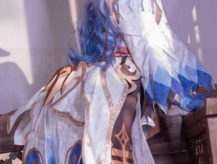 翻开白莉爱吃巧克力的写真图册，Miku的魔法如约而至！