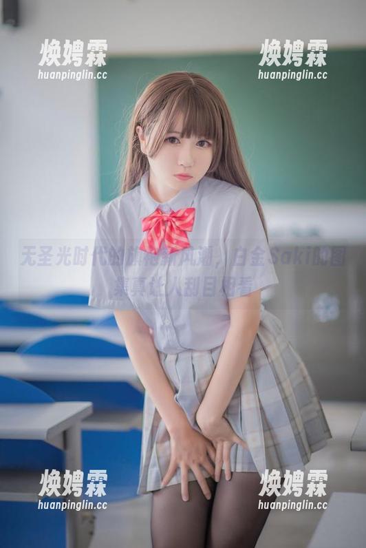无圣光时代的旗袍新风潮，白金Saki的图集真让人刮目相看