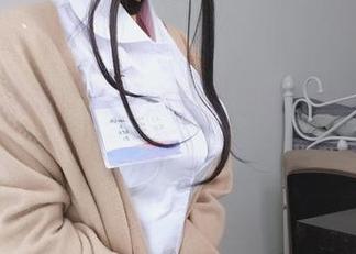 在图库巡游：柴郡魔女与白银81的调皮对话。