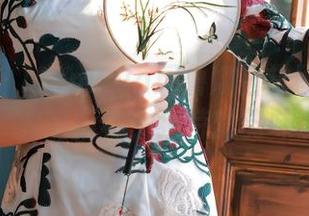 秀人网 – Manuela玛鲁娜日常图集：不变的模样，独特的韵味