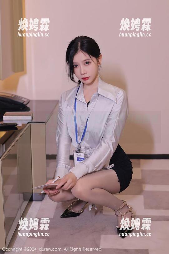 秀人网 - 看程开心如何把居家写真拍得像奢华度假，还是免费滴！