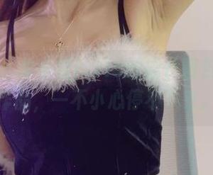 微密圈 – 羊小雪juvia的舰长图包，黑裙作品，一不小心停不下来。