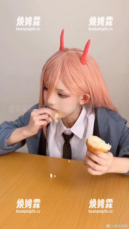 腥味猫罐的天使梦：cos里藏着“美图”的软萌玄机