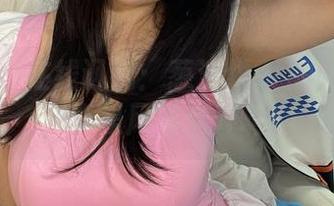 微密圈 – 在线讽刺：葱油饼er的阿宅写真，真是风格全开啊！