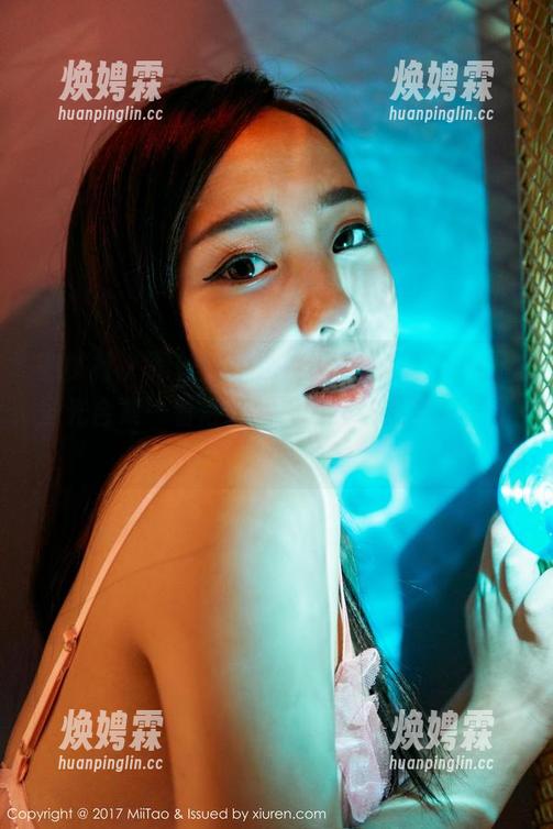 蜜桃社 - 黑丝在手，陆萱萱Cecilia的无圣光合集—看得我眼前一亮，完全聊歪了！