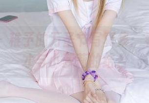 袜啵啵 – 稚予的万圣节写真集：看吧！鬼才与小萝莉的结合