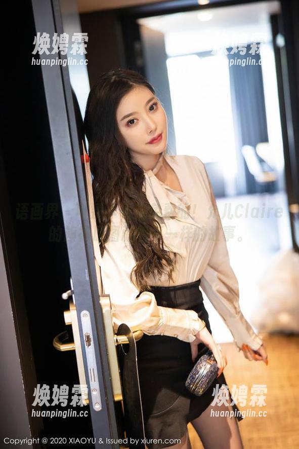 语画界 - 可别小看这免费的！允儿Claire的旗袍原图藏着不一样的故事。