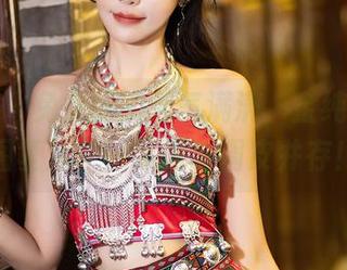 语画界 – 兔女郎的元气满满，金纯一让原图复活——可爱与调皮并存！