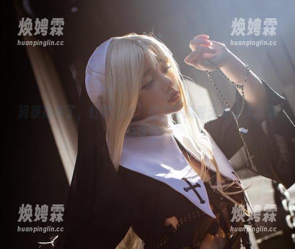 阿寨寨 阿寨寨来了,红裙出道,图集中藏着无数让人捧腹的场景!